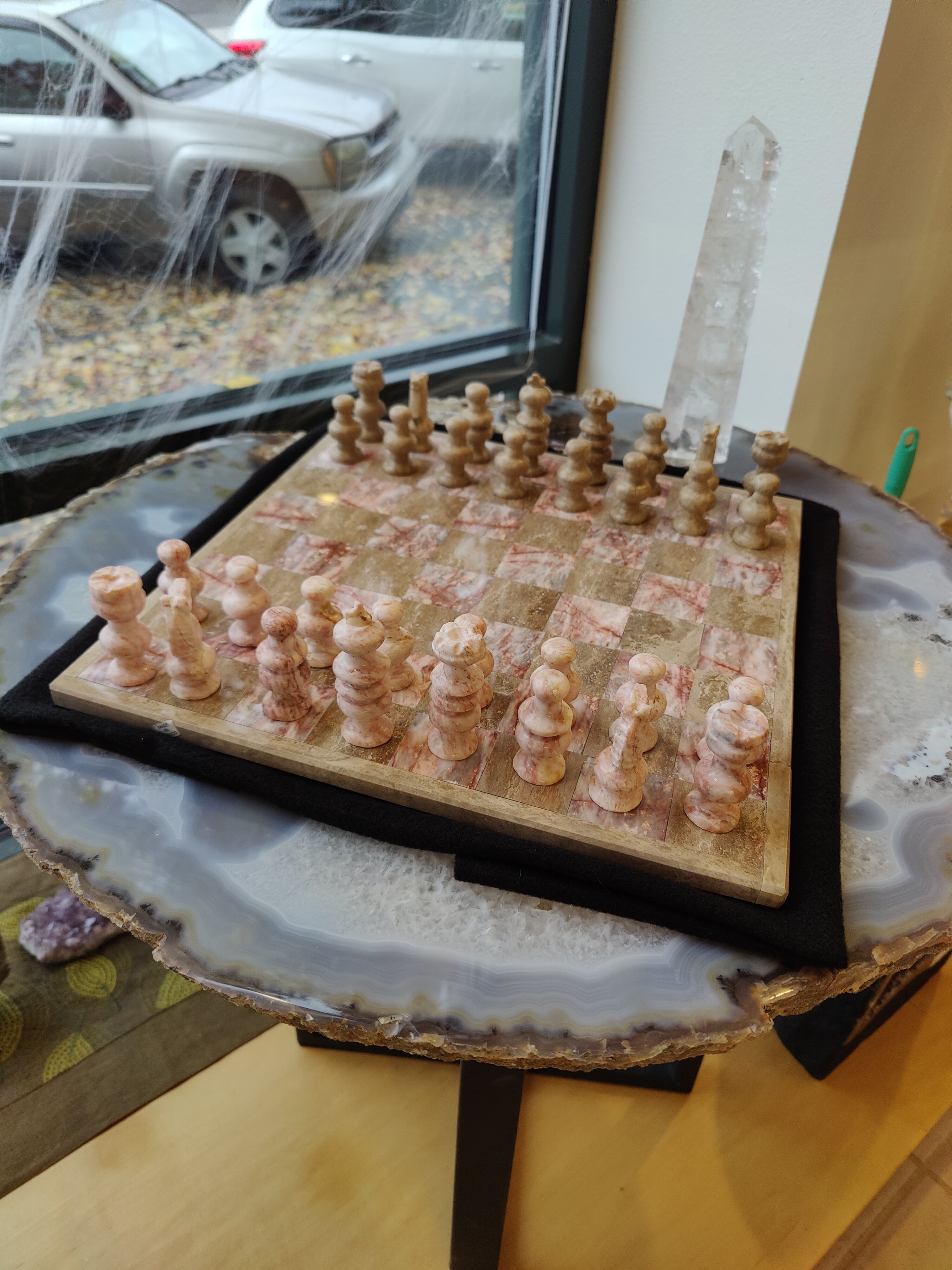 Onyx Hand Carved Chess Set 14"
